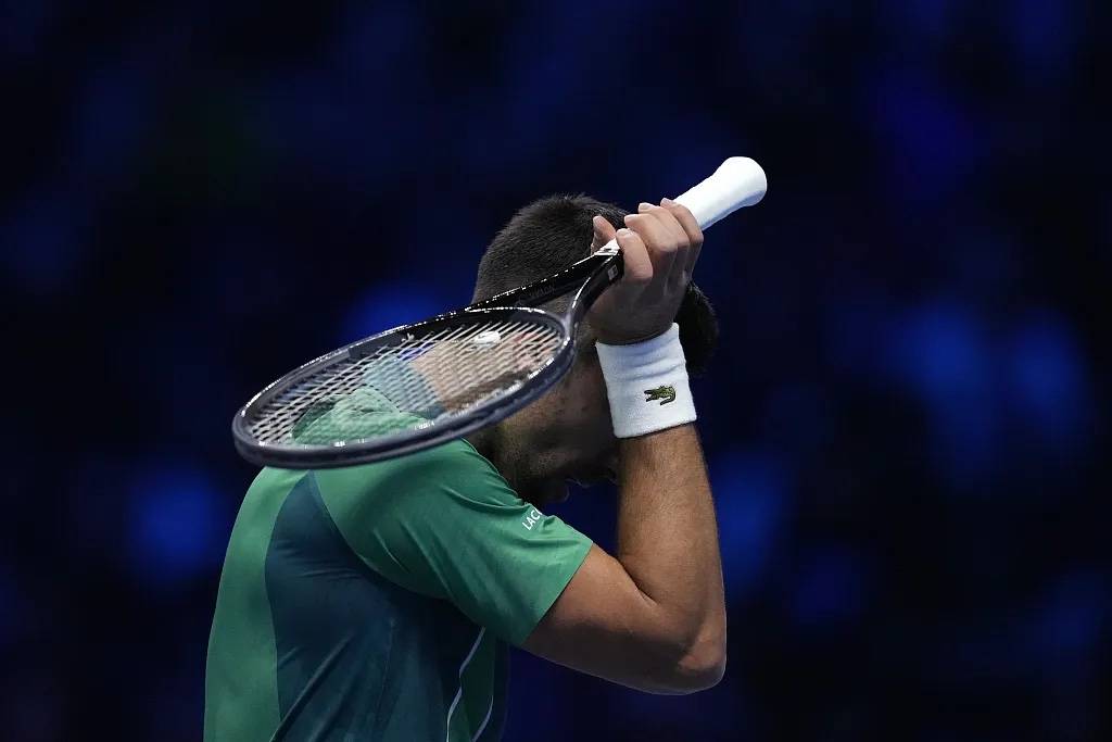 澳洲体育168-ATP年终总决赛：德约2比1战胜胡尔卡奇，保送辛纳晋级四强